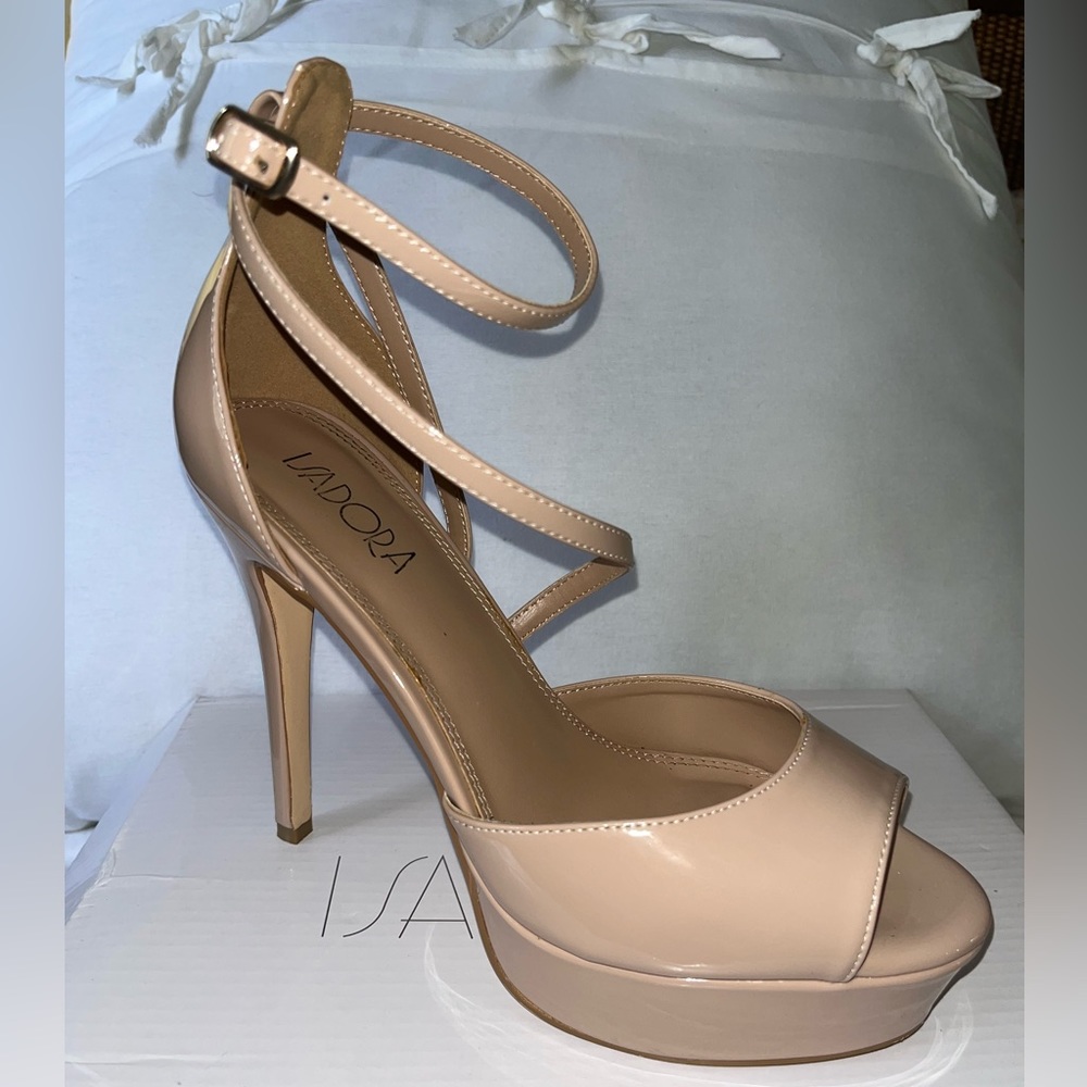 As new!! ISADORA platform nude heels. - Picture 8 of 14